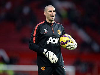 Victor Valdes is to end his Ma...